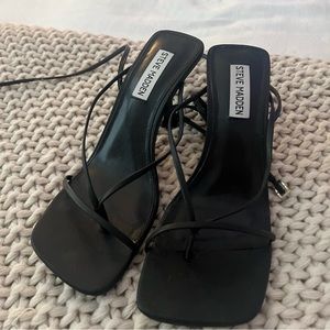 Steve Madden Annie Black Size 6.5